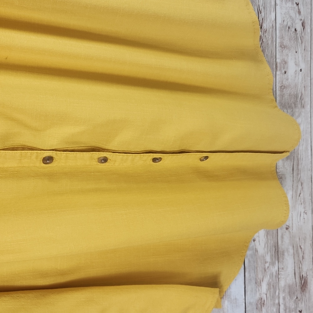 Torrid, Women's Maze Yellow Lace, Elastic Short Sleeves, Button Down, SZ 2 - Picture 10 of 10